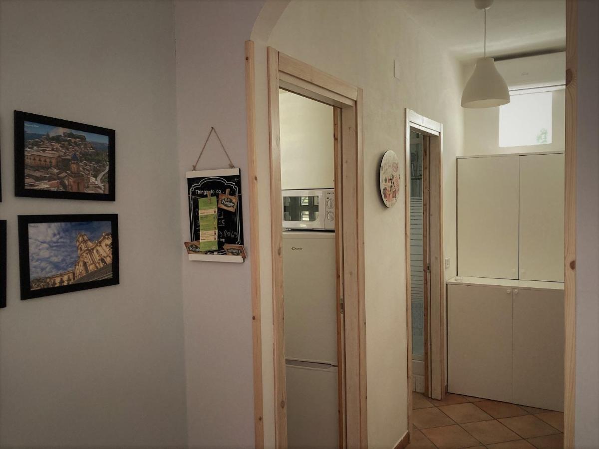 La Casa Blu Apartment Mirabella Imbaccari Екстериор снимка